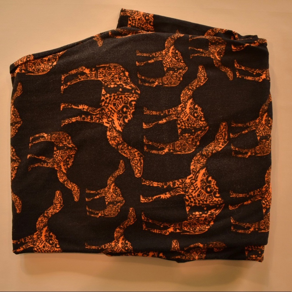 LuLaRoe TC Camel Leggings
